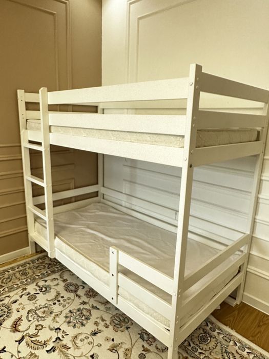 Двухъярусная кровать б/у — 80000 тг