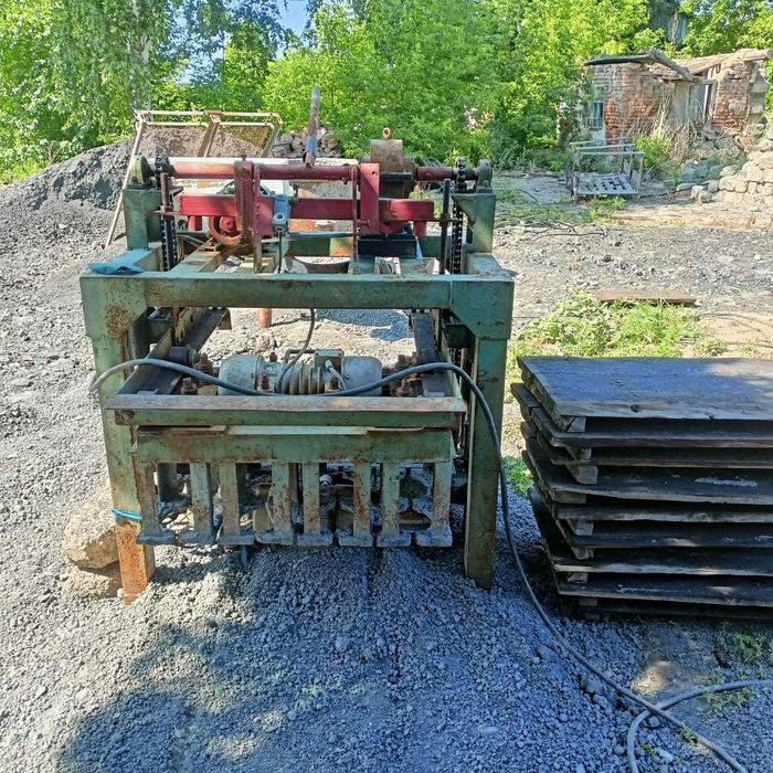 Продам шлакоблочный станок