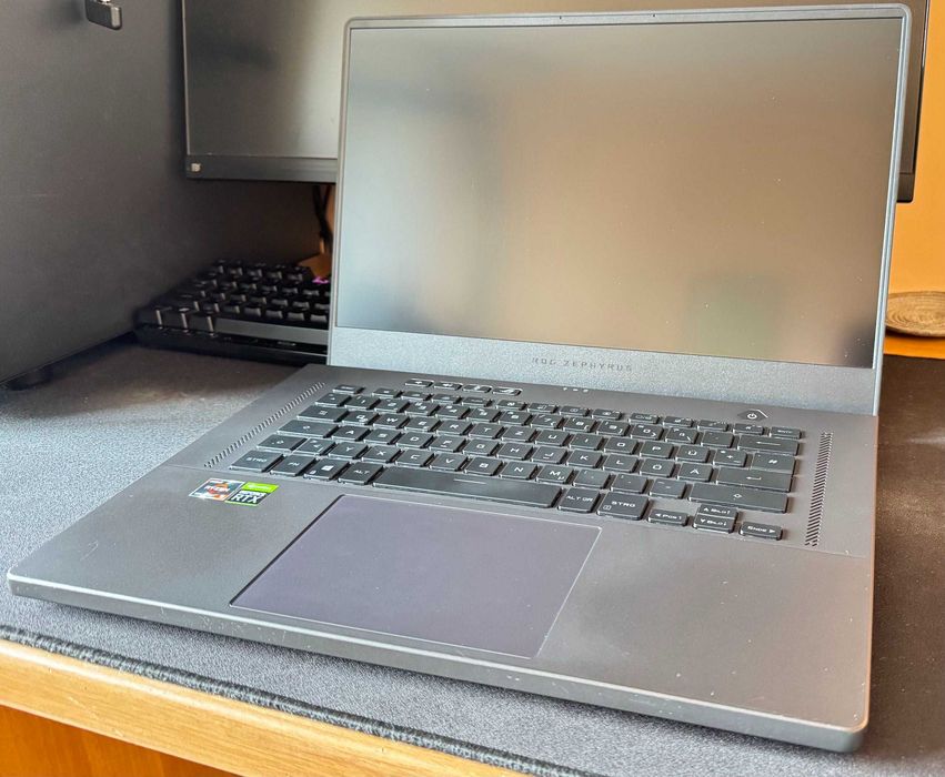 Гейминг Лаптоп ASUS ROG Zephyrus G15 Ryzen 9 5900HS, RTX 3070, 16GB RAM