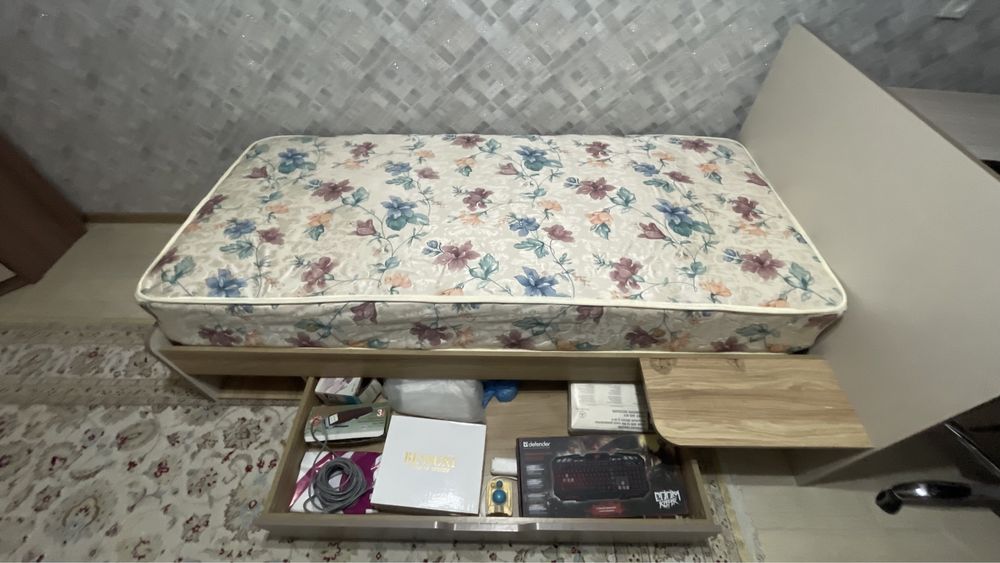 Одна спальня Кровать