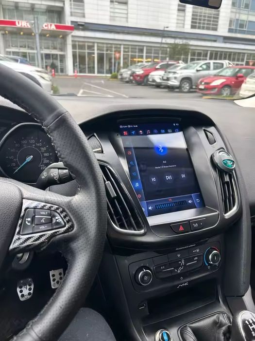 Navigatie Android Ford Focus Mk3 Tip Tesla - Carplay / Android Auto , Android 15 , Ecran QLed