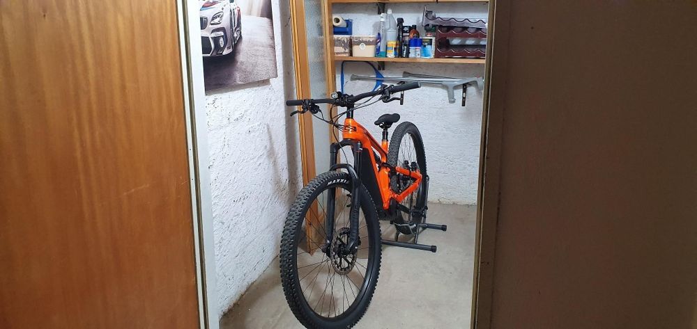 Стойка за електрически мотор, колело, велосипед, триколка