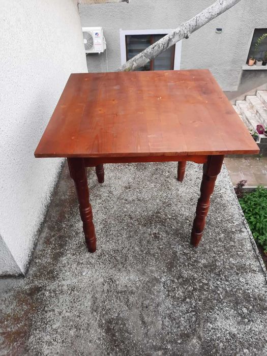 Столове от варен бук от 1992 година-чисто нови и опаковани