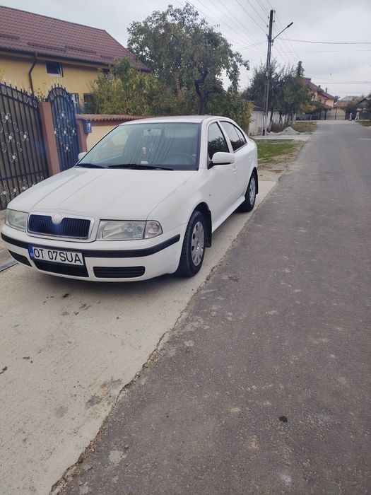 SKODA Octavia 2010 — imagine 2
