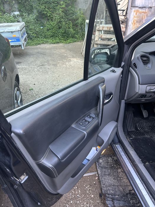 Vand/Dezmembrez Renault Scenic 2 -1,5 DCI -179000 km