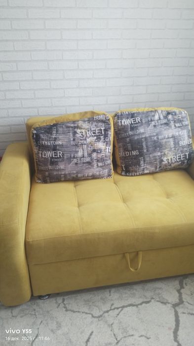 Диван в хорошем состоянии