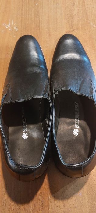 Продам туфли мужские.
