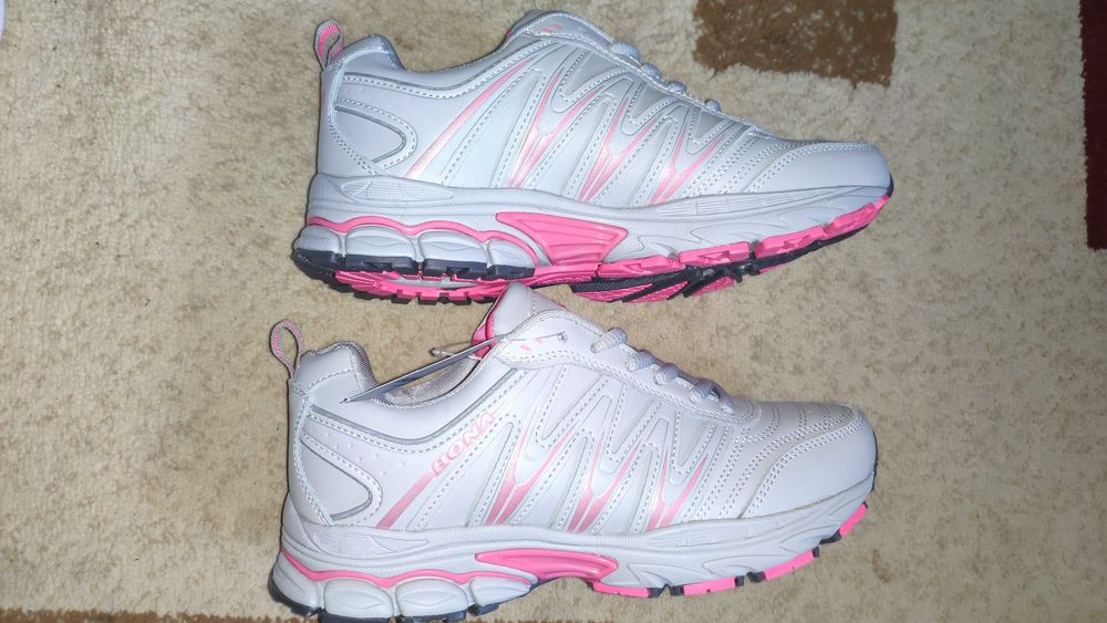 Кожаные жен.кроссовки Bona качество 100%, Оригинал! Новые.