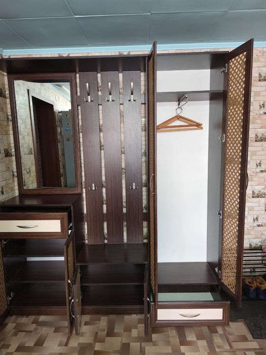 Продам прихожую в хорошем состоянии