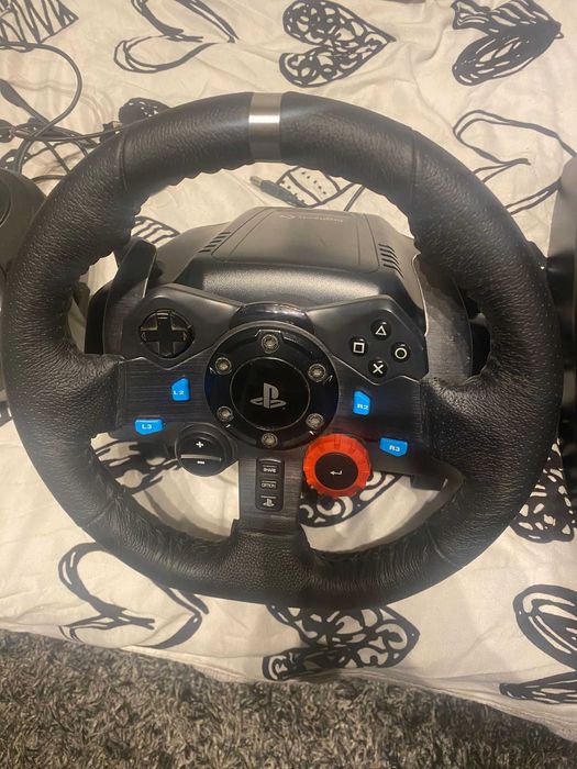 Logitech G29 cu schimbator și pedale – PS4/PS5/PC