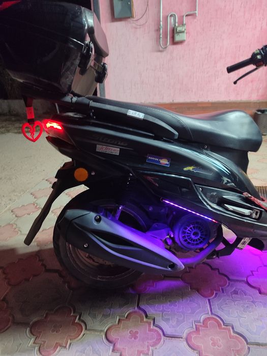 Продаю срочно мопед