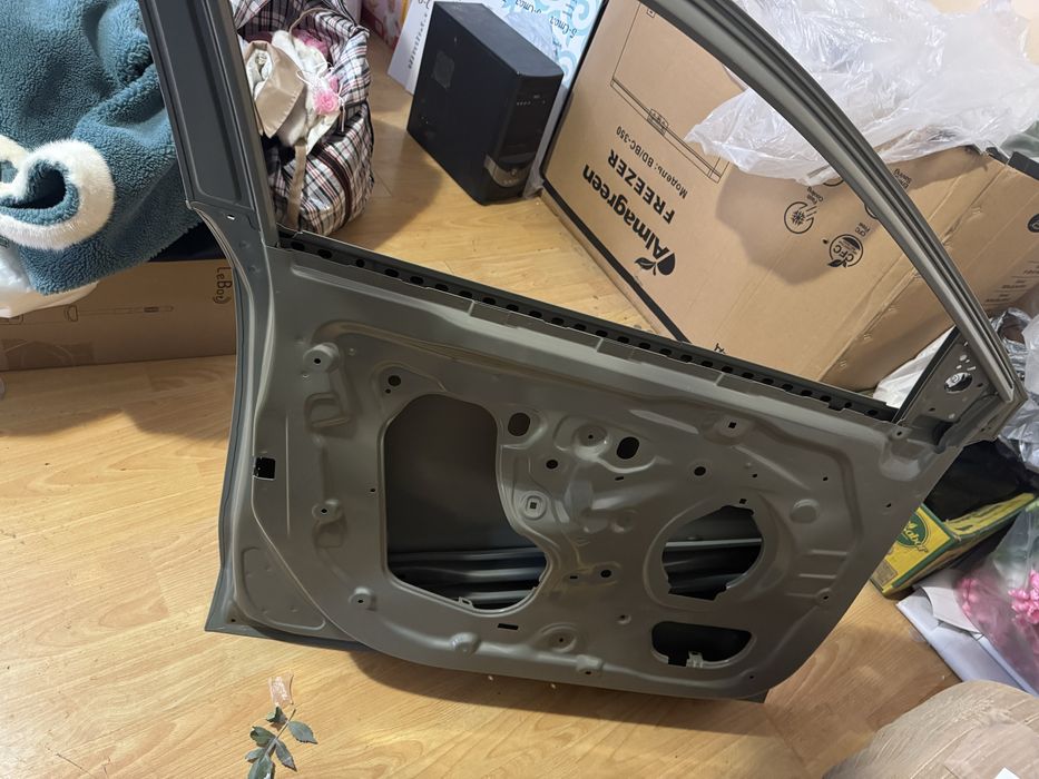 Продам двери на chevrolet onix