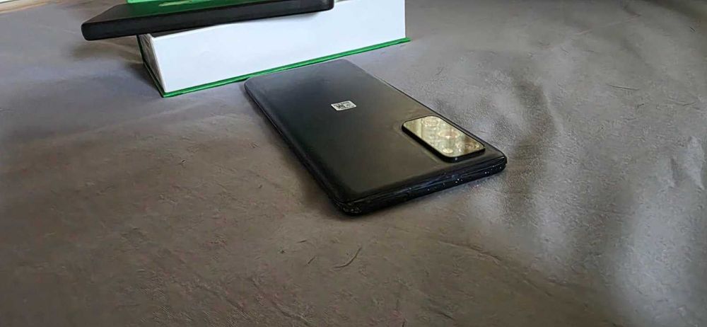 Samsung Galaxy S20FE 5G 6GB RAM 128GB Black-Без Забележки!