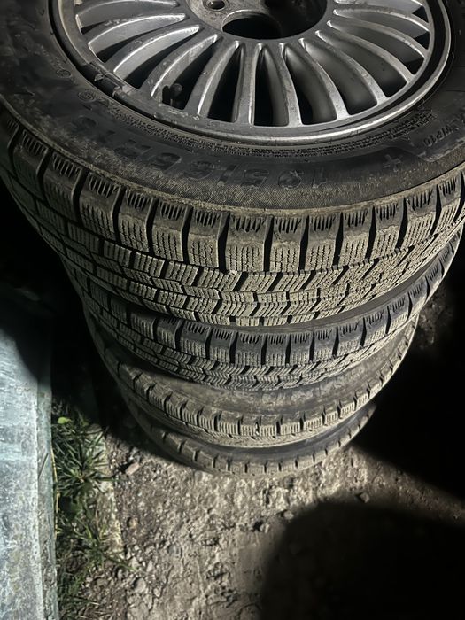 Продам диски с резиной R15