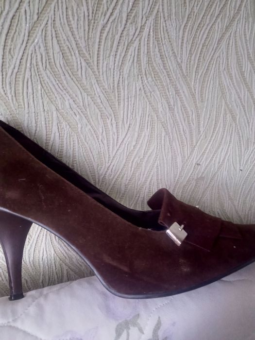 Продам туфли модельные "саламандр"