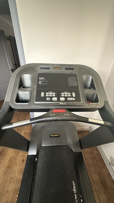 Беговая дорожка профессиональная, марки IMPULSE