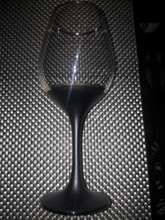 Фужеры высокие( 22см), новые.