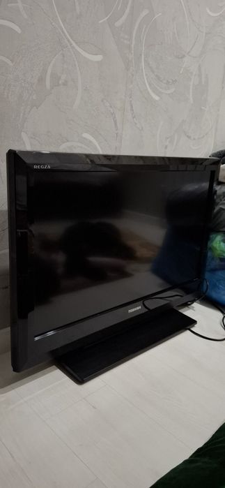 Телевизор Toshiba 32″, рабочий, б/у