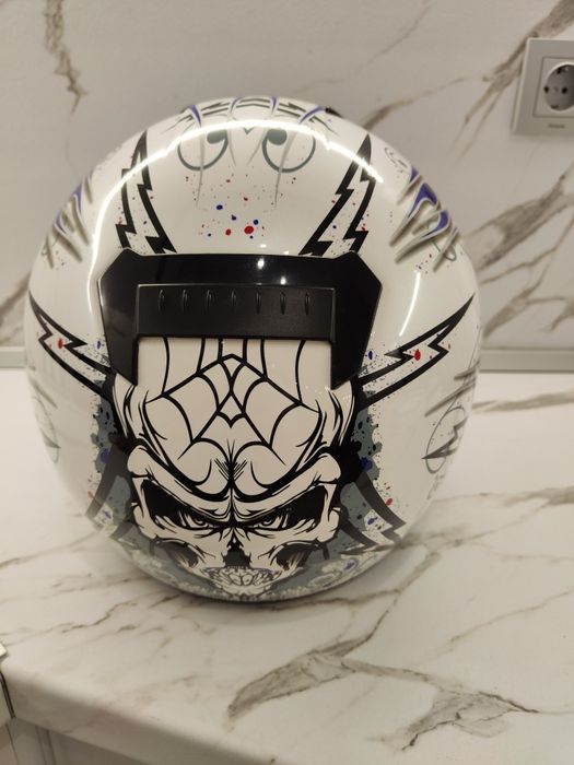 Каска за мотор HJC размер XL