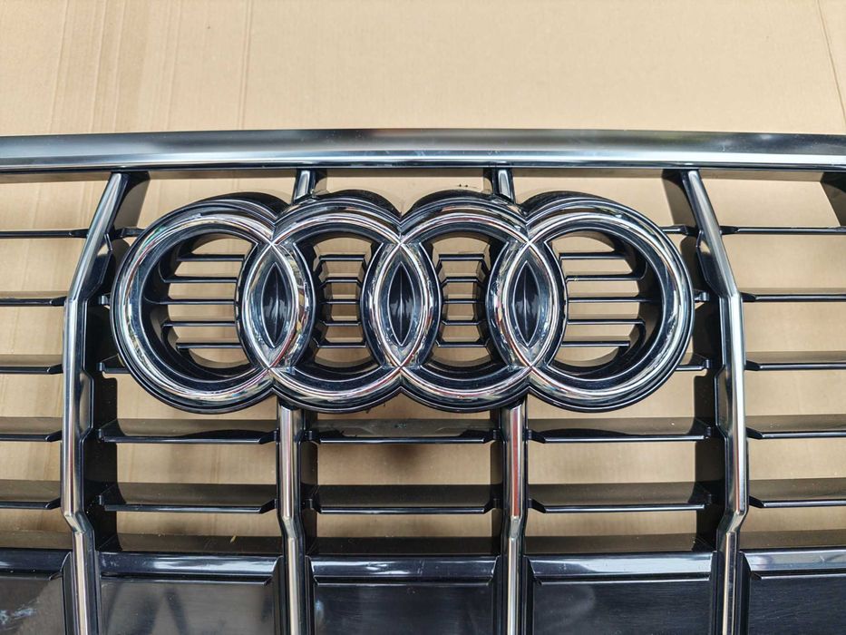 Решетка за Audi Q3 83A S-line/ Ауди Кю3 83А