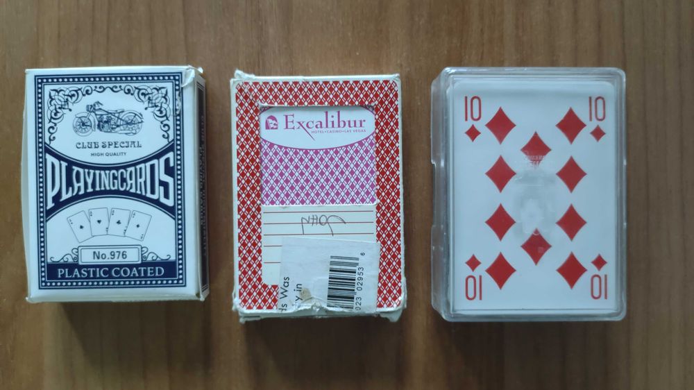 Карти за игра, различни комплекти