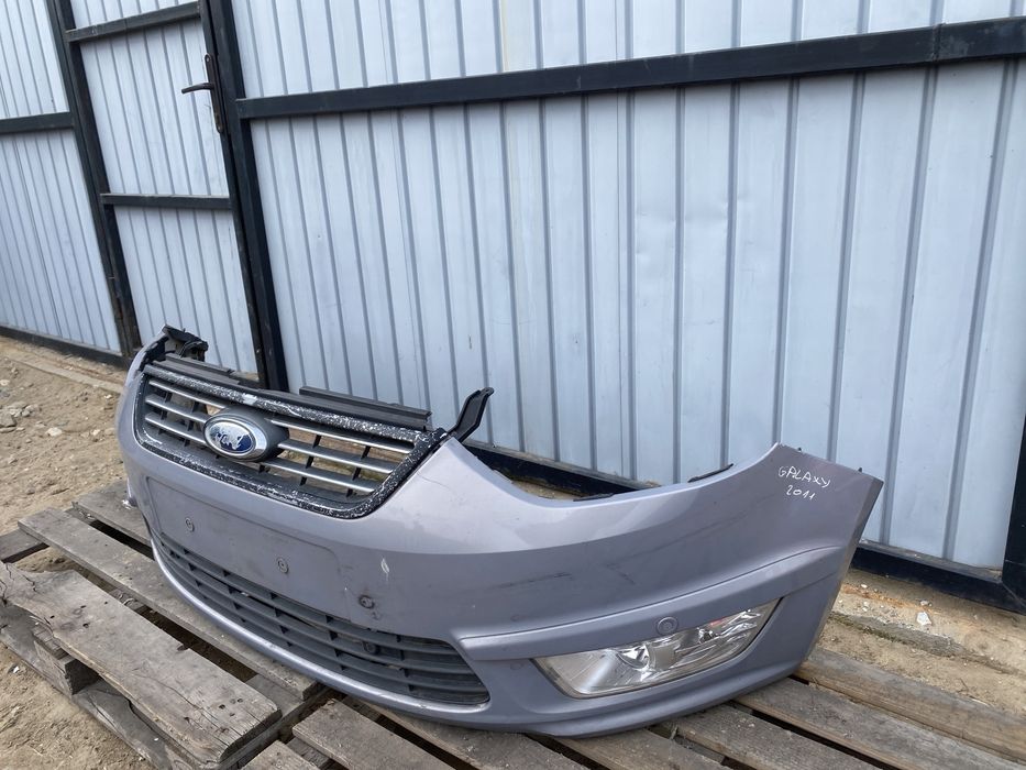 Bara fata Ford Galaxy 2011 cu senzori de parcare