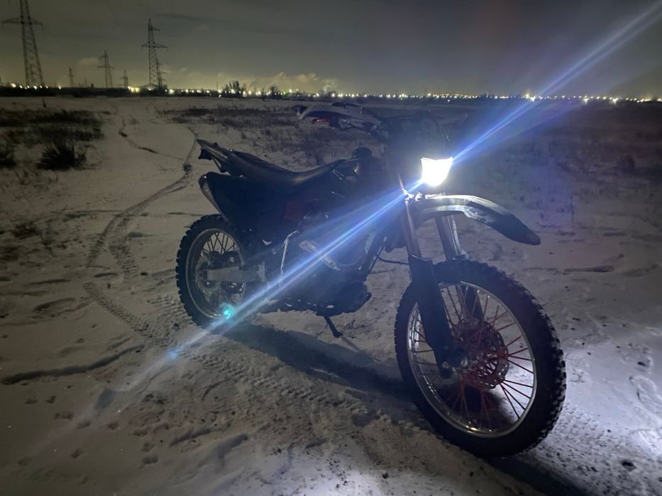 эндуро мотоцыкл