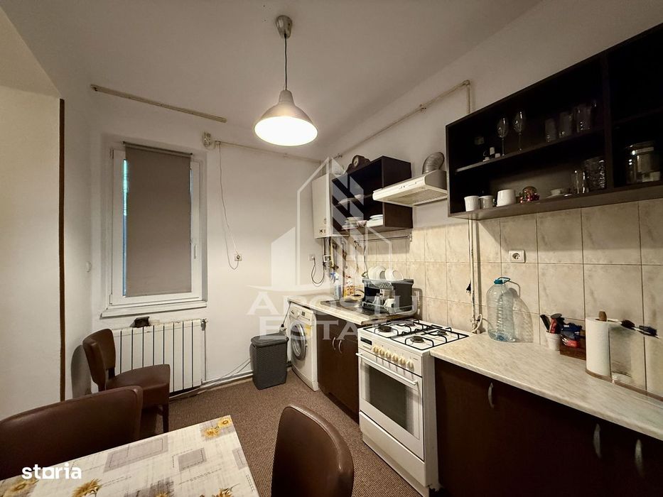 Apartament cu 2 camere la casa de vanzare, zona Centrala Timisoara
