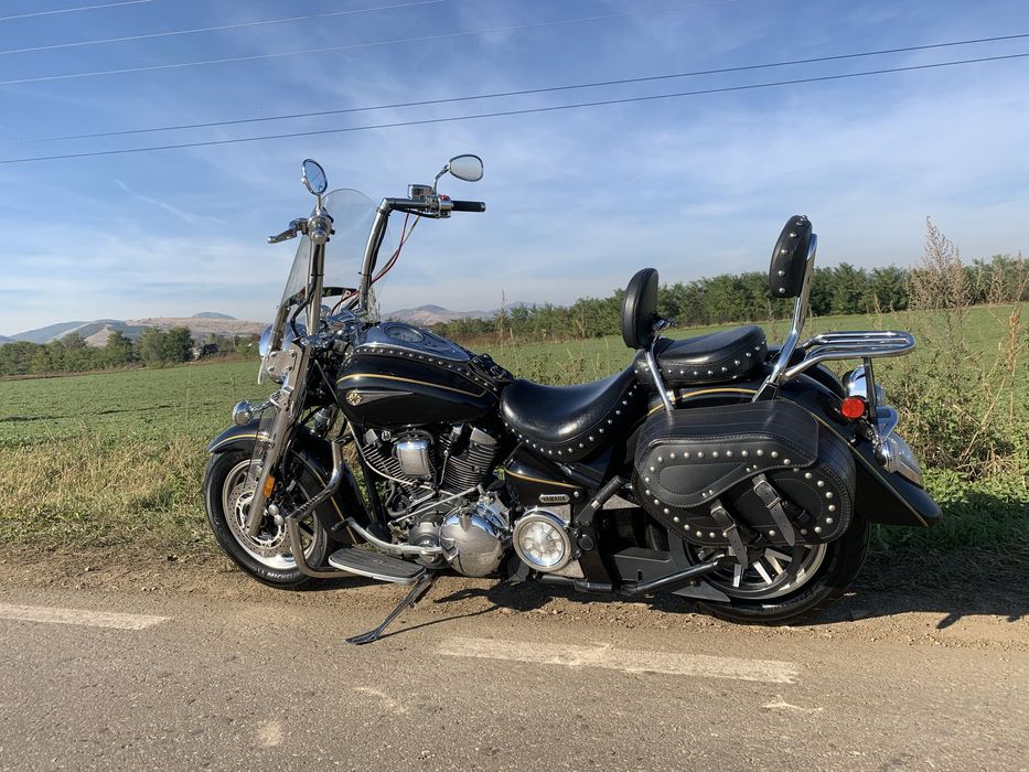 Motocicleta Yamaha Midnight Star Silverado 1700 cc