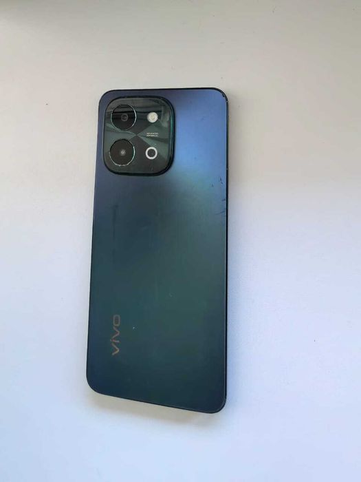Продам Vivo Y28 2025
