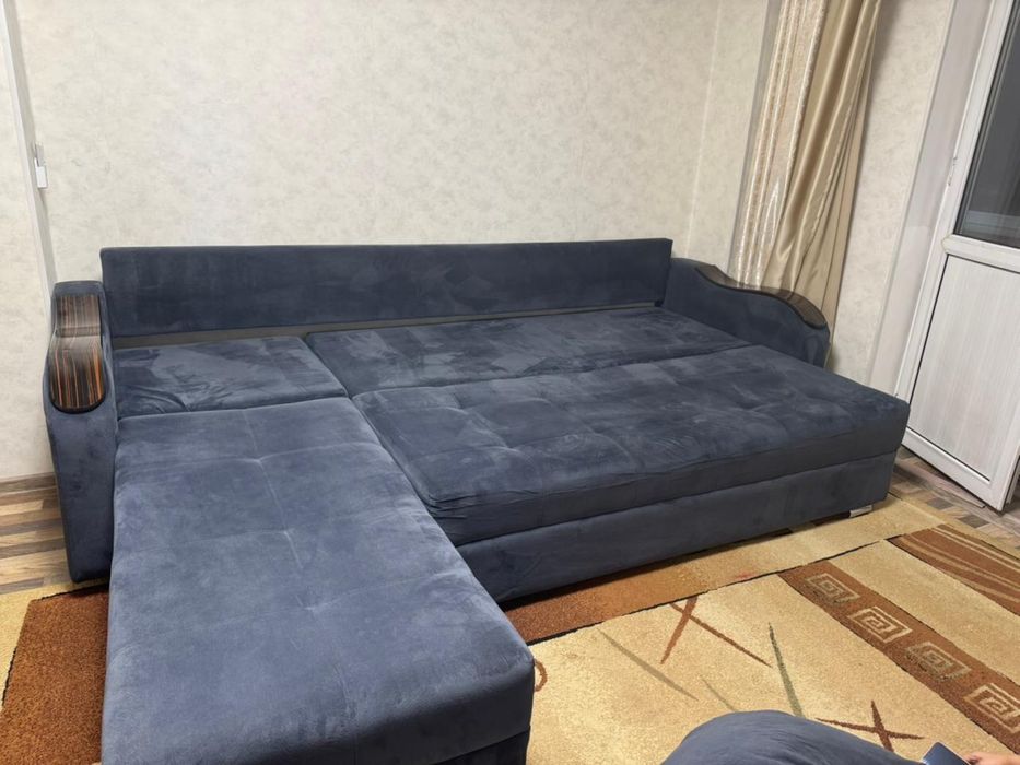 Продам диван в хорошем состоянии!