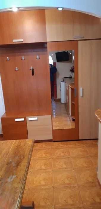 Vind apartament 3 camere ultracentral str Carsium