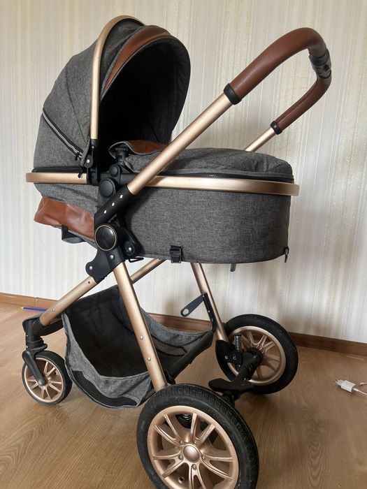 Продаётся  детская коляска