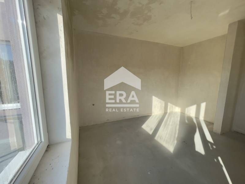 Двустаен апартамент за продажба, с гледка към борова гора, в новопостр