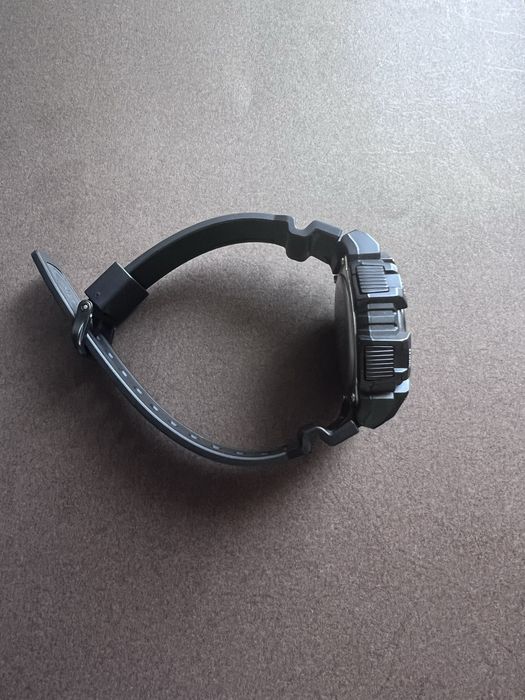 Черен часовник Casio