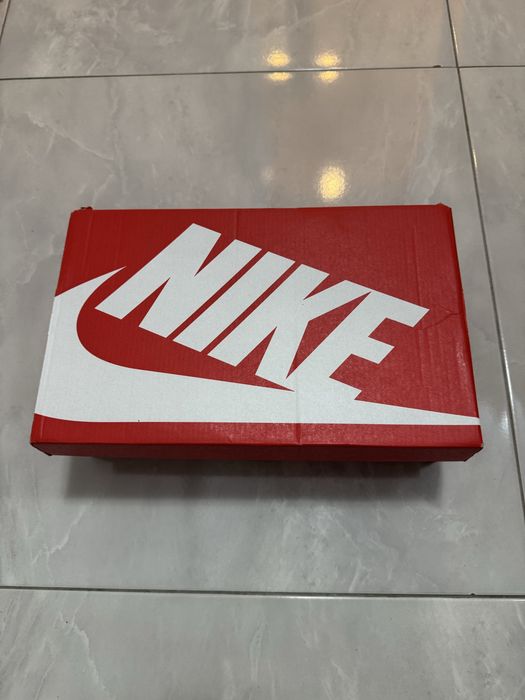 Маратонки Nike нови