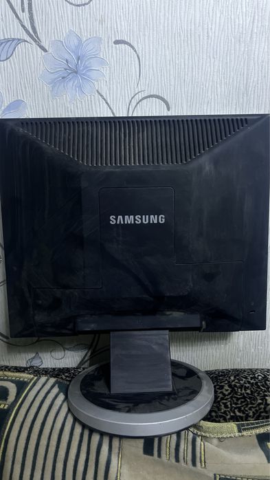 Монитор , клавиатура