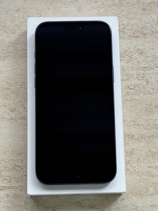 Apple iPhone 17 Pro Max 256GB Deep Blue / КАТО НОВ! / 2г. Гаранция!