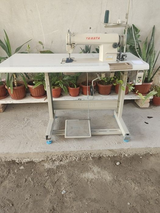 Tikuv mashinasi sotiladi tokda ishlaydi