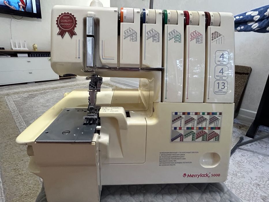 Оверлок Merrylock 5000