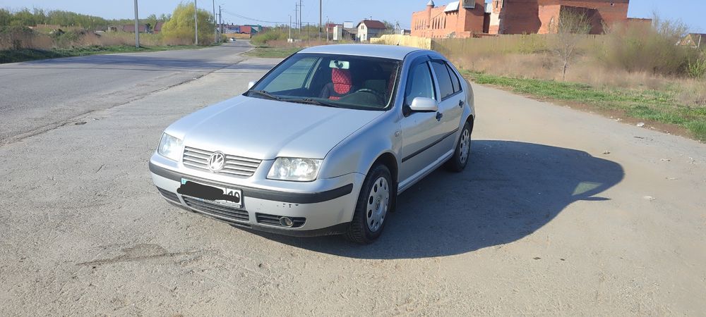 Фольксваген Бора 1.6 МКПП