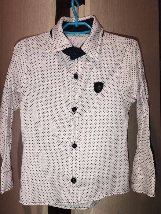 Продам  рубашки.