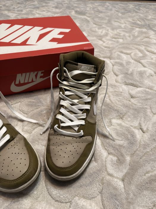 Nike dunk high retro