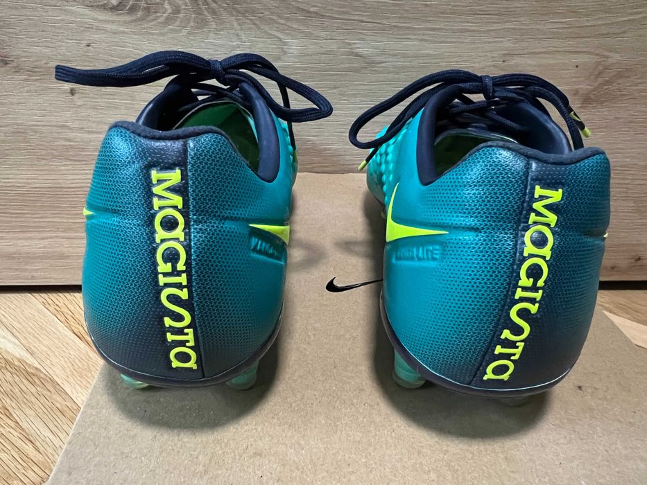 nike magista OPUS II ACC elite бутонки ,калеври ,футболни обувки номер 42,5