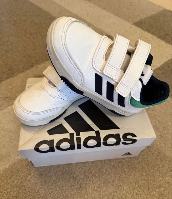 Детски маратонки Adidas, 27ми номер