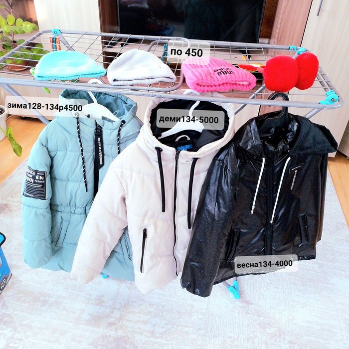 Продам одежду на девочку 7-8л.