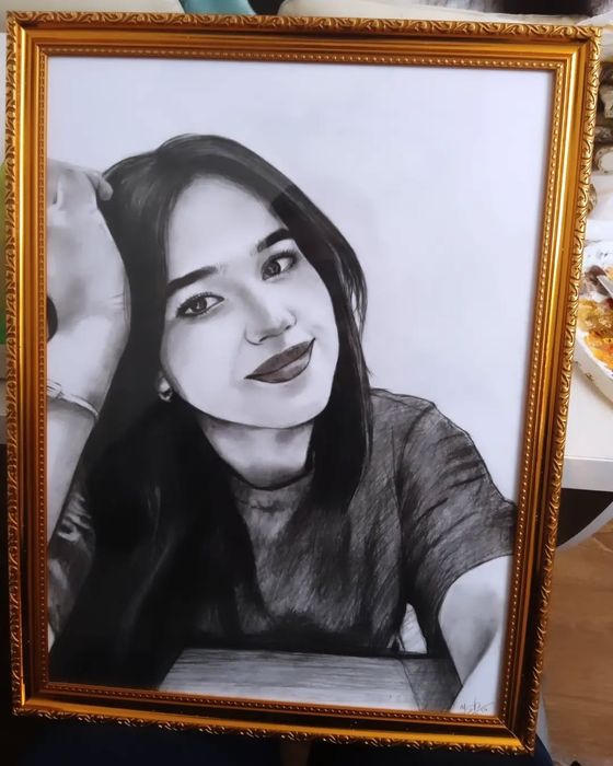 Sovg'a uchun Portret Rasm chizish xizmati
