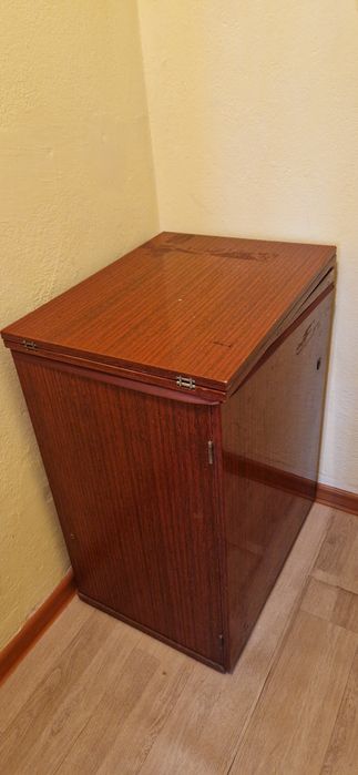 Швейная машинка Чайка 142 м