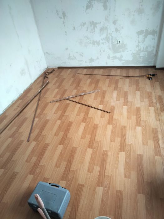 Продам линолеум плинтус