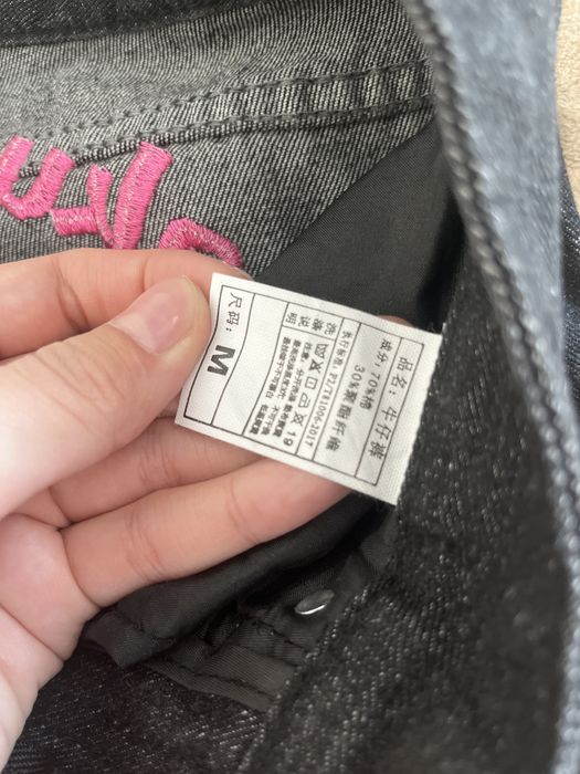 Продам джинсы черные и стильные